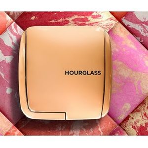 NIB🔥 HourGlass - Diffused Heat - Ambient - Lighting Blush